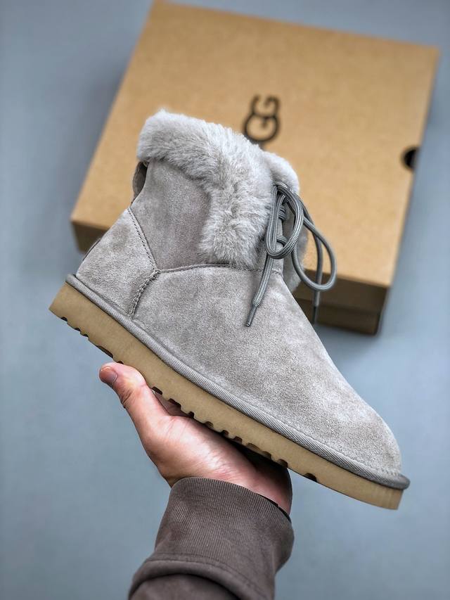 K Ugg Autumn/Winter Sheepskin Mid-Cut Snow Boots. The entire boot uses genuine A