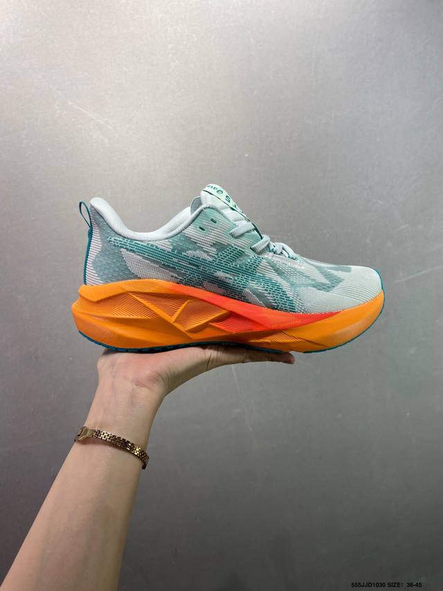 Asics Novablast 5 Le Lightweight Running Shoes (Ddd) Low-top Lightweight Breatha