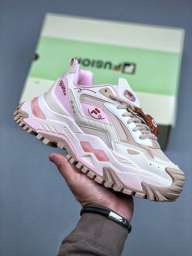 Fila Fusion platform chunky casual dad shoes T12W541005Fbl Sizes: 35-40 Half Ddd