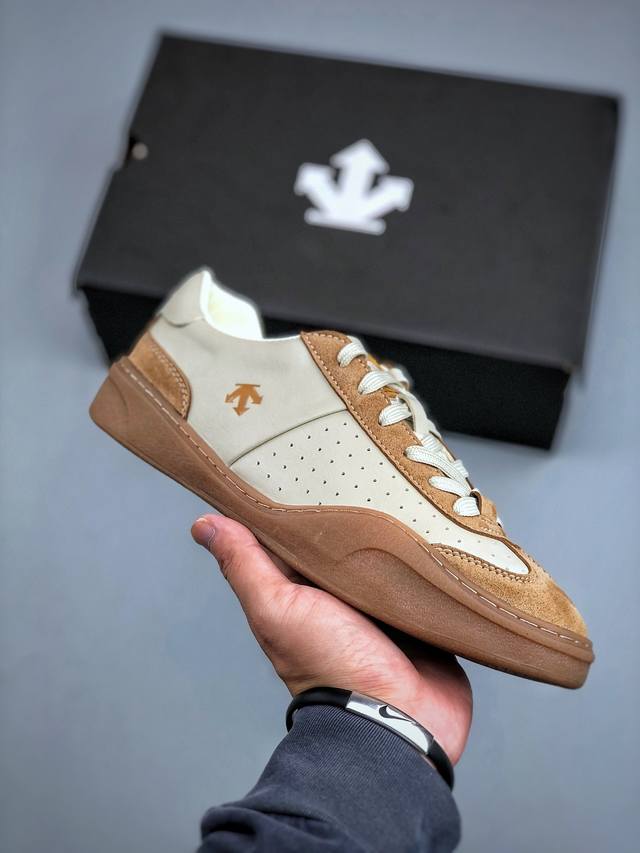 Descente Chron Court Sb Retro Lightweight Durable Low-Top Casual Shoes (Sizes: 3