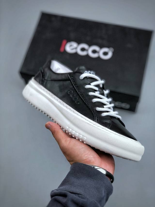 Ecco Men's Casual White Sneakers - Simple, durable, and refreshing design; versa