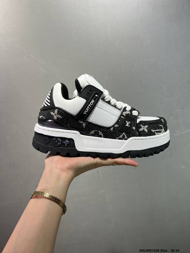 Louis Vuitton Lv Trainer sneakers, latest colorway, basketball style sneakers. D