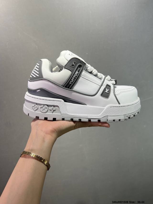 Louis Vuitton Lv Trainer sneakers, latest colorway, basketball style sneakers. D
