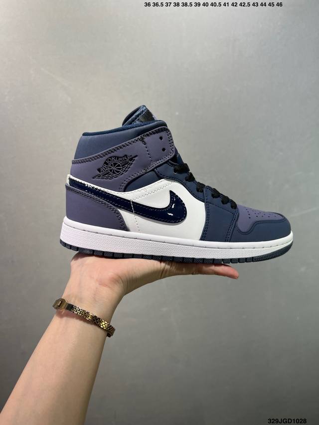 Nike Air Jordan 1 Retro Mid AJ1 Jordan 1 Mid-Top Classic Retro Culture Casual Sp
