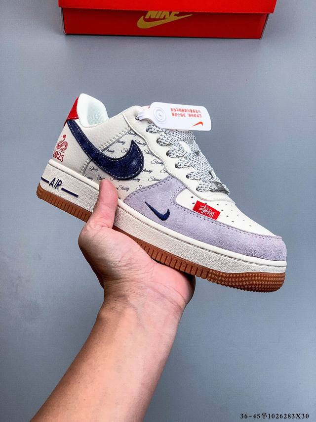 Original last data paper version, featuring a high-quality, durable leather uppe