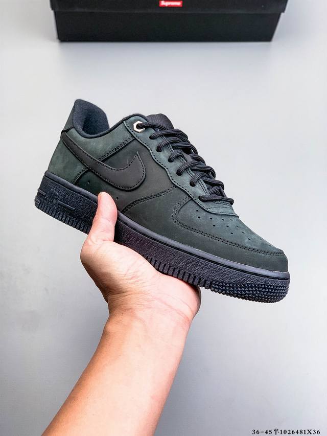 Original last data paper version, featuring a high-quality, durable leather uppe