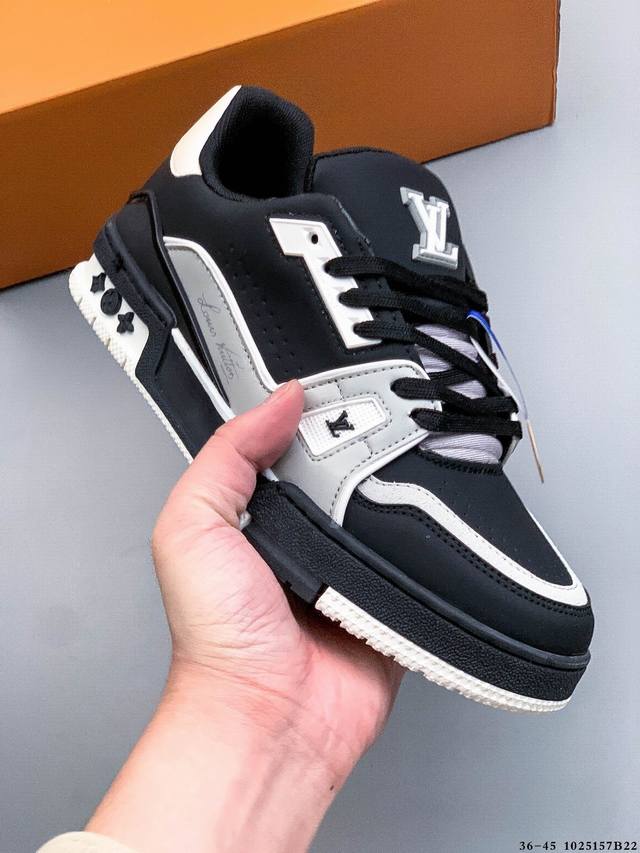 Louis Vuitton Lv sneakers (Ddd). A must-have style from the popular reality show