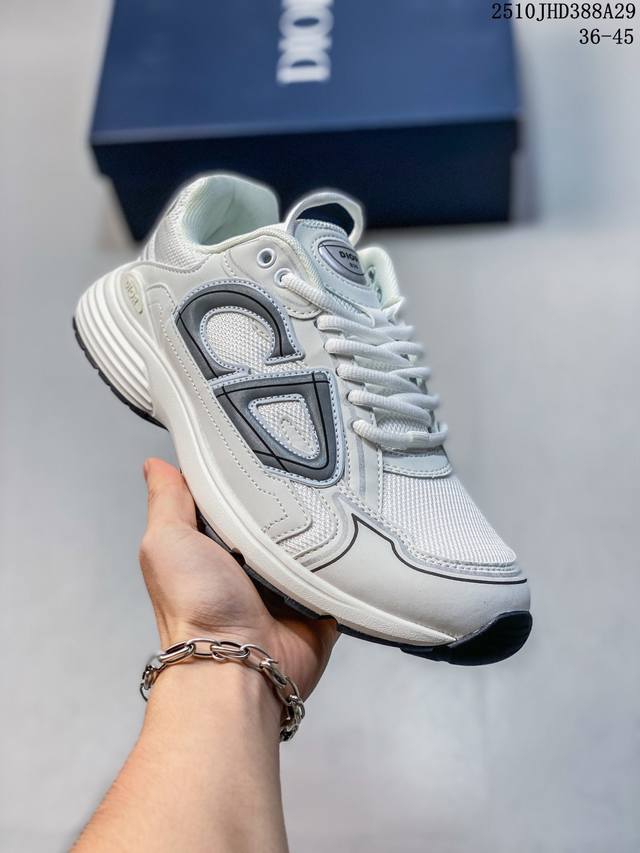 Company-grade Dior men's D-Connect chunky running shoes, neoprene sneakers, plat