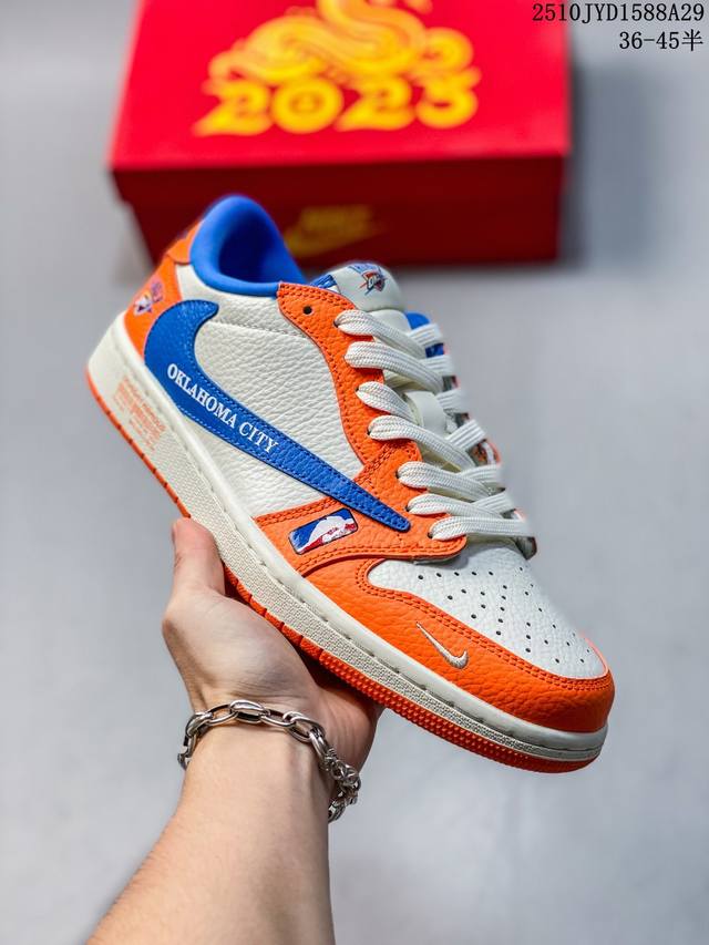 Jordan men's and women's shoes, authentic label, half-size system. Features a so