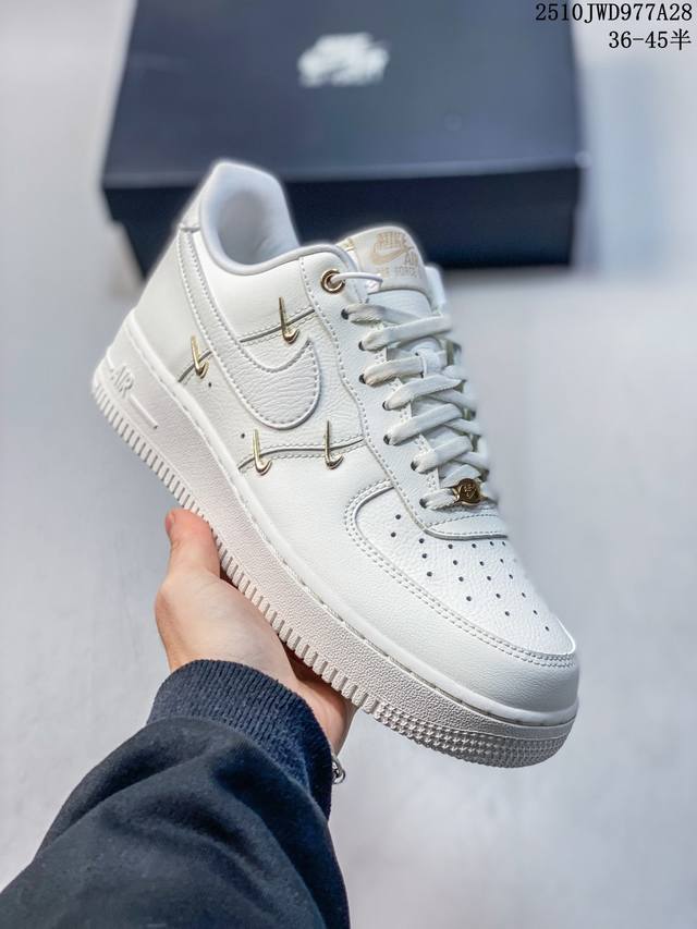 Company Grade Nike Air Force 1'07 (Ddd) Authentic low-top Air Force silhouette c