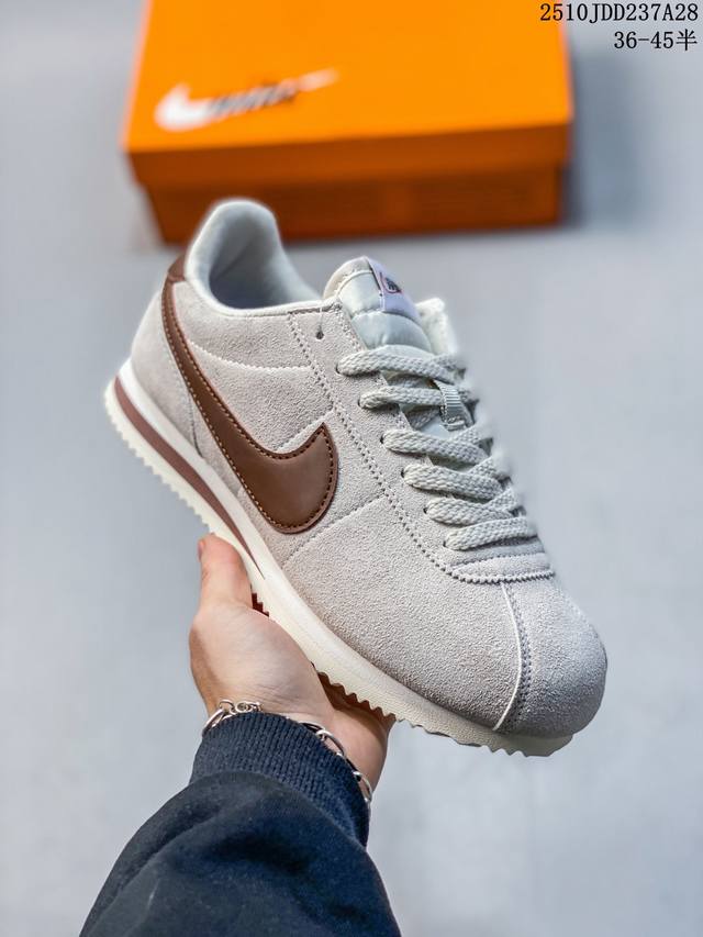 Nike Classic Cortez New Colorway Classic Cortez Casual Running Shoes Style Code: