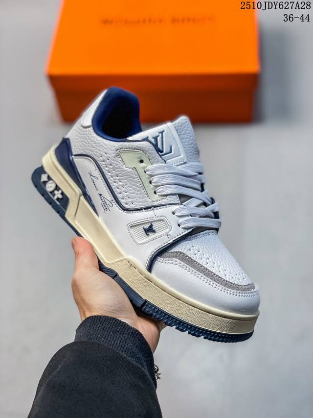 Louis Vuitton Lv sneakers New Lv Trainer latest colorway sneakers Lv brand baske