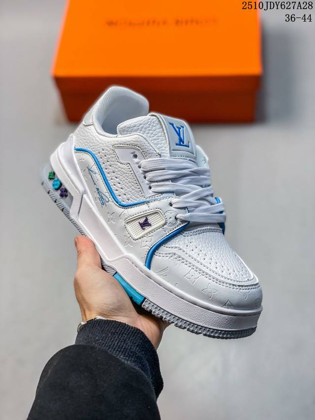 Louis Vuitton Lv sneakers New Lv Trainer latest colorway sneakers Lv brand baske