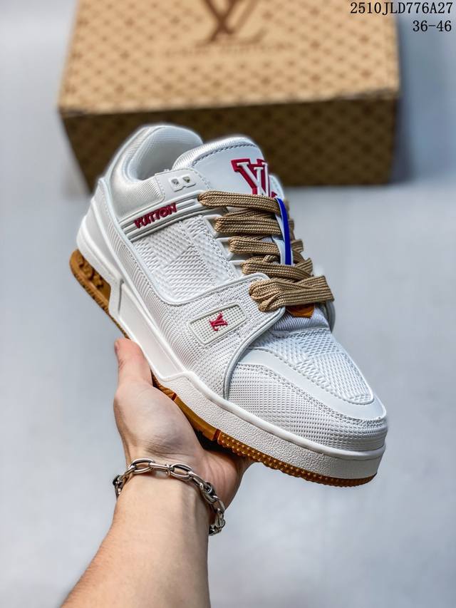 Louis Vuitton Trainer Sneaker Low Lv Louis Vuitton casual sports culture versati