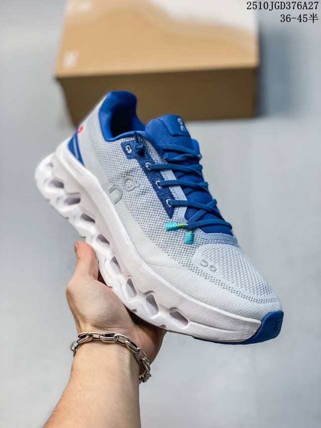 Men's and women's shoes, true label, half size system. Features an ergonomic ult