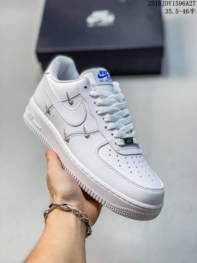 Nike Air Force 1 Low Collaboration with Silver Swoosh - Low-top athletic and cas
