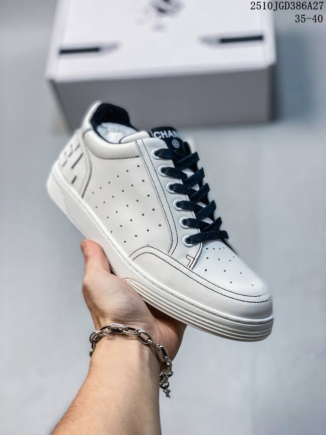 Double Eleven Special Offer! Chanel Early Spring Panda Sports Casual Sneakers! S