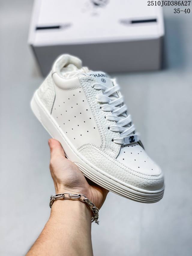 Double Eleven Special Offer! Chanel Early Spring Panda Sports Casual Sneakers! S