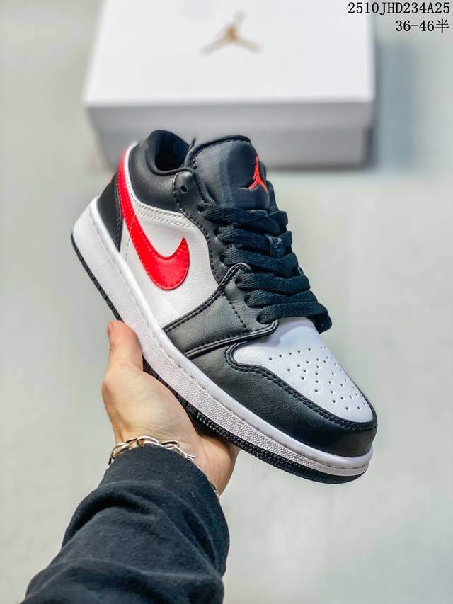 Top-grain factory grade genuine label with half sizes! Nike Air Jordan 1 Mid "AJ