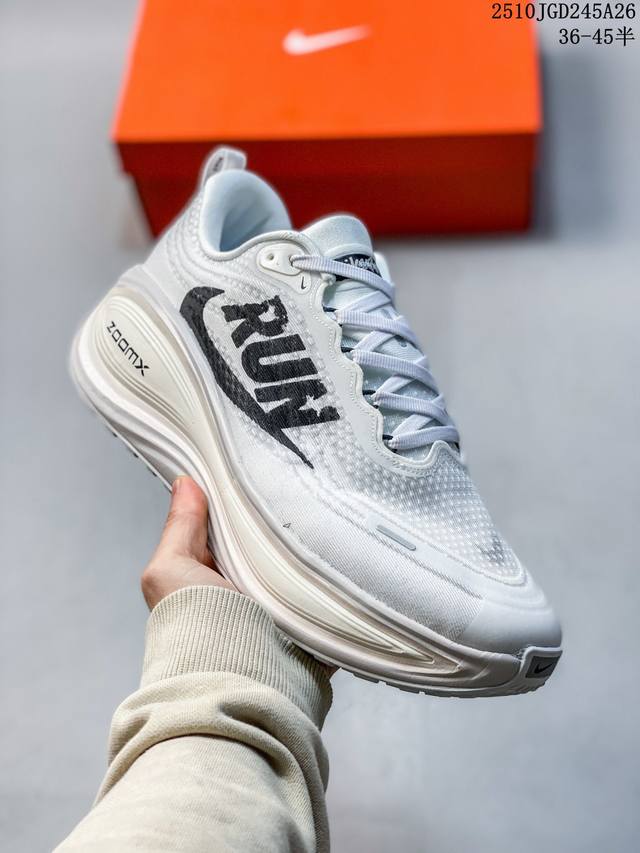 Authentic label with half sizes available. Nike Vomero Plus Super Mesh Cushionin