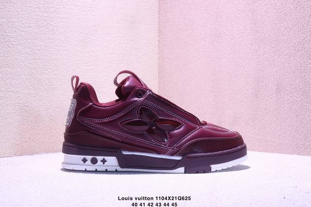 Authentic Louis Vuitton Trainer Sneaker Low, a versatile casual sportswear sneak