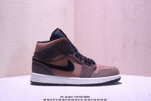 Nike Air Jordan 1 Retro Mid AJ1 Jordan 1 Mid-Top Classic Retro Culture Casual S