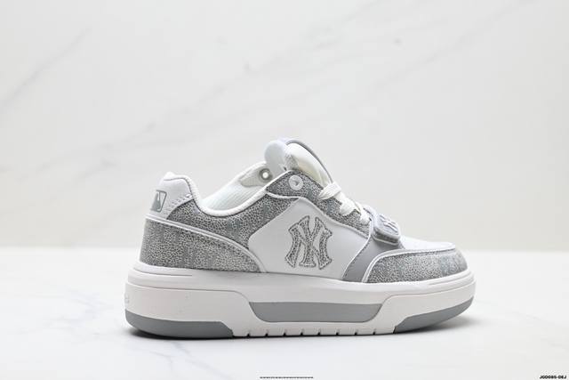 Company Grade Mlb New York Yankees Chunky Liner Embo Monogram Stylish Comfortab