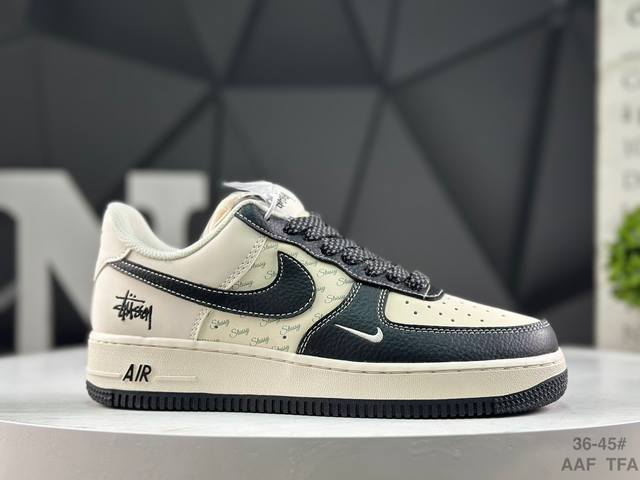 Nike Air Force 1 '07 Low, low-top athletic and casual shoes. Features a complex