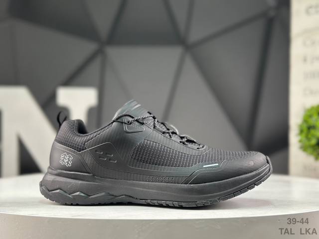 Kolon Sport Litcamp Mega Fashionable Comfortable Low-Top Outdoor Waterproof Sho