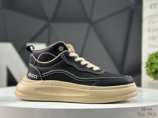 Gucci's latest men's shoes of this year. Hong Kong - same quality as boutiques,