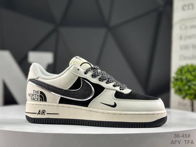 Nike Air Force 1 '07 Low, low-top athletic and casual shoes. Features a complex