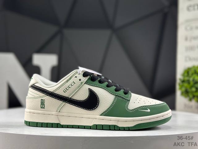 Nike SB Dunk Low - Highly Recommended Original Factory Product. Made with origi