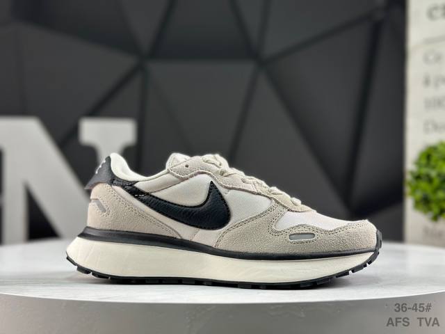 Nike Phoenix Waffle Runway Deconstructed High-End Running Shoes, developed from