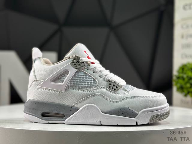 First-layer, half-size Ar Jordan 4 Retro. Made in the same batch as the origina