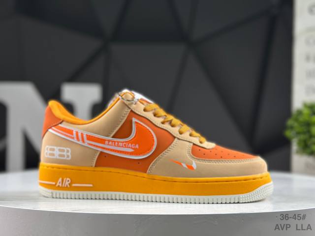 Nike Air Force 1 '07 Low, low-top athletic and casual shoes. Features a complex