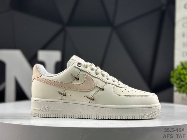 Nike Air Force 1 Low Sports Casual Sneakers Original last and cardboard constru