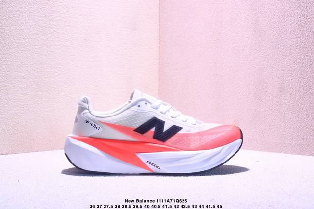 New Balance men's and women's shoes feature an ultra-lightweight and breathable