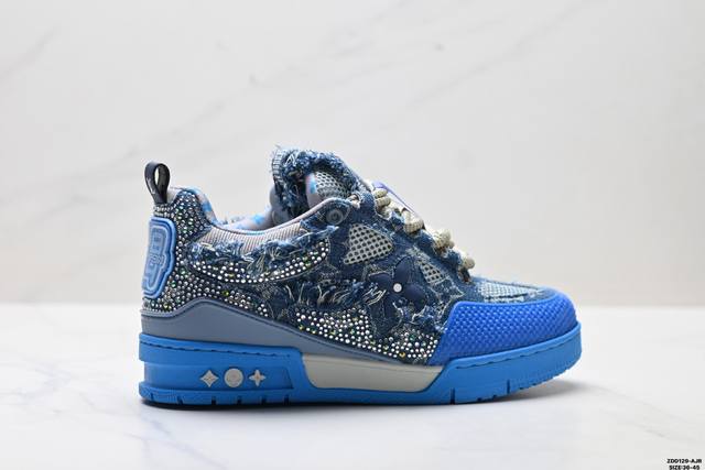 Company Grade Louis Vuitton Trainer Sneaker Low. A versatile and comfortable sn