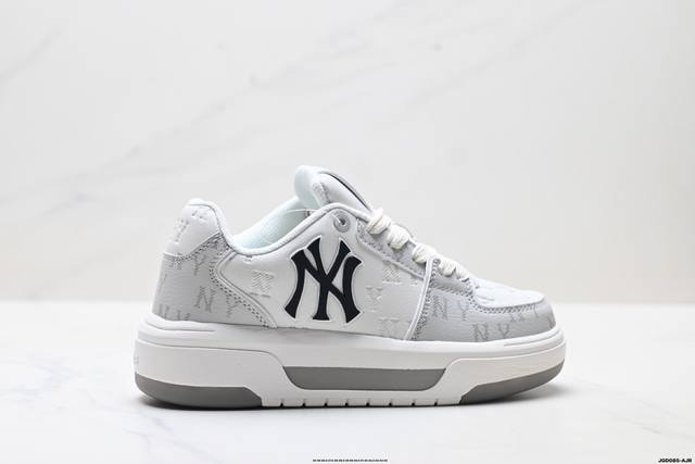 Company Grade Mlb New York Yankees Chunky Liner Embo Monogram Stylish Comfortab