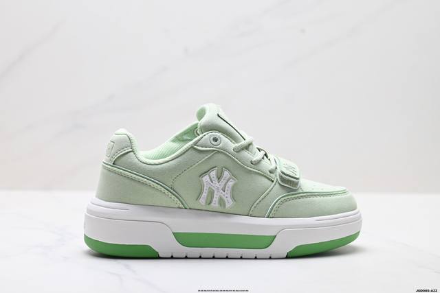 Company Grade Mlb New York Yankees Chunky Liner Embo Monogram Stylish Comfortab