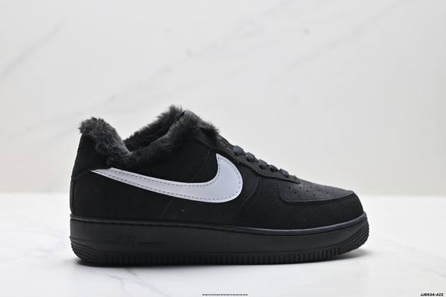 Authentic Nike Air Force 1 '07 Fleece-lined Low-top Casual Sneakers. Soft, highl
