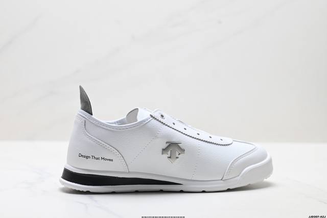 220 Company Grade Descente Chron Tempo Slip On Retro Sports Casual Shoes Product