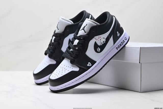 Company-grade custom sneakers Jordan Air Jordan 1 Lazy Panda Hand-painted Decon