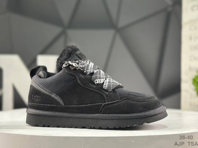 Ugg Autumn/Winter Sheepskin Snow Boots. Made entirely of authentic Australian A-