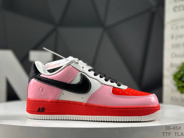 Nike Air Force 1 '07 Low, a versatile low-top platform sneaker with air cushion