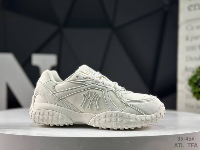 Mlb Trophy Vintage Nb Zhang Kangle's Same Style Unisex Korean Retro Loafers Thin