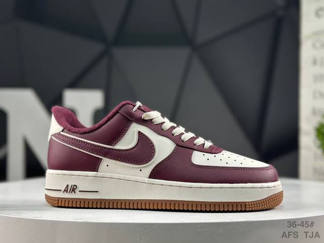 Nike Air Force 1 '07 Low, made with original last and cardboard, authentic Air