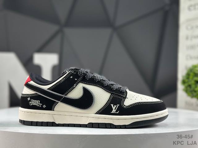 Nike Dunk Low SB series classic versatile casual sports sneakers. The thickened