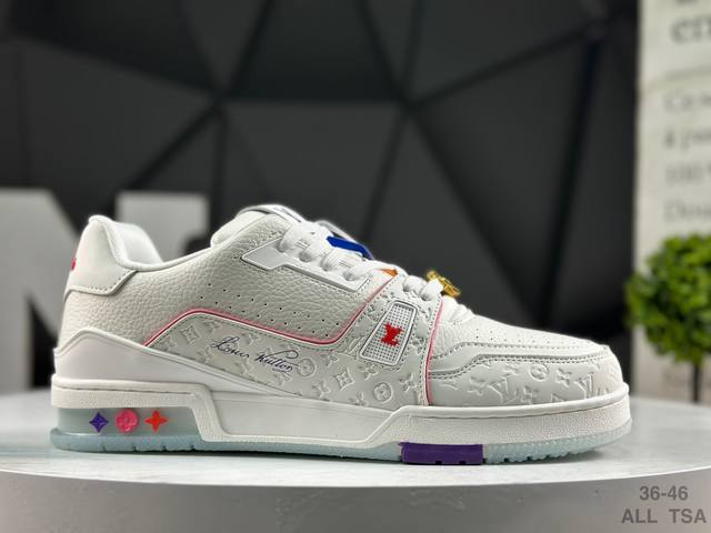 Louis Vuitton Lv Louis Vuitton sneakers A must-have for the "Sisters Who Make W