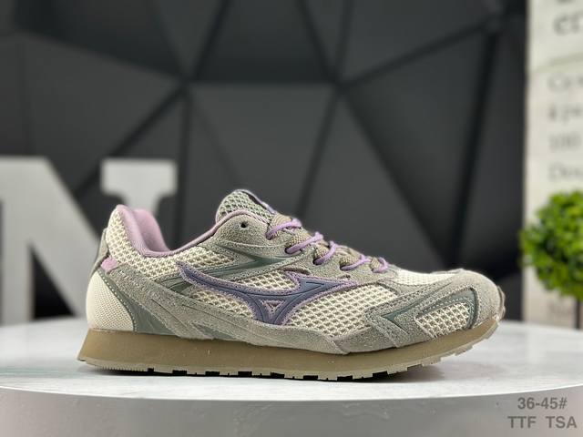 Mizuno Sportstyle Founded in 1906 by Mizuno Corporation of Japan, this sportswe